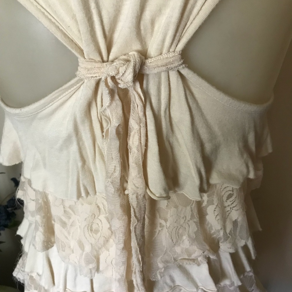Cream Lace Ruffle Tank - Picture 5 of 7